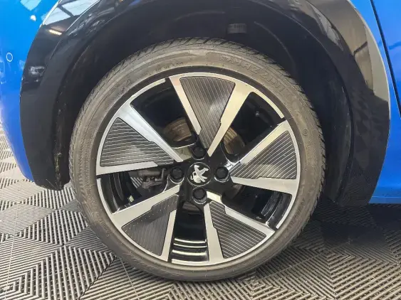 PEUGEOT 208 ELECTRIQUE II - voiture d'occasion - Photo 23