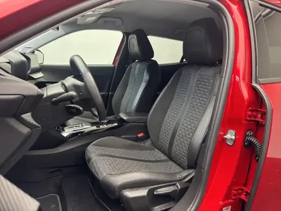 PEUGEOT 2008 - voiture d'occasion - Photo 17