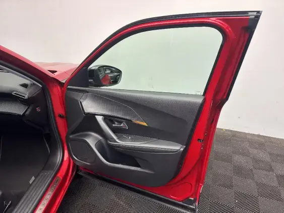 PEUGEOT 2008 - voiture d'occasion - Photo 19