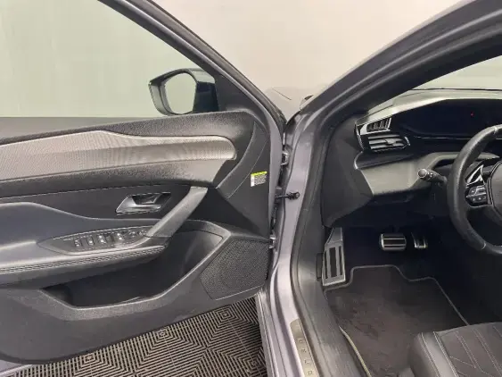 PEUGEOT 308 III - voiture d'occasion - Photo 18