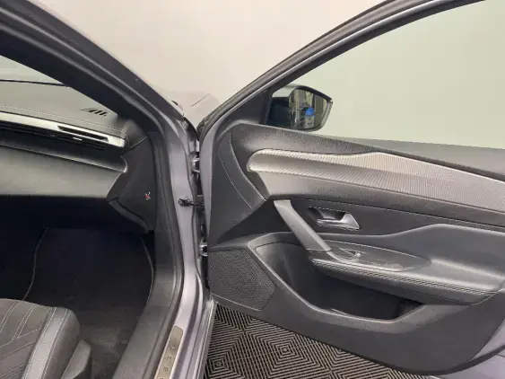 PEUGEOT 308 III - voiture d'occasion - Photo 19