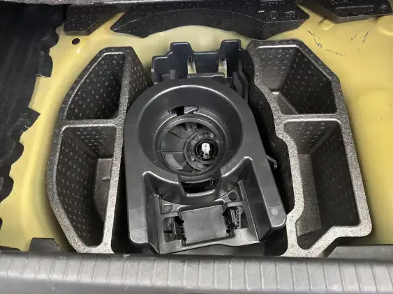 PEUGEOT 208 BUSINESS R II - voiture d'occasion - Photo 14