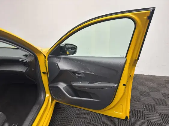 PEUGEOT 208 BUSINESS R II - voiture d'occasion - Photo 17