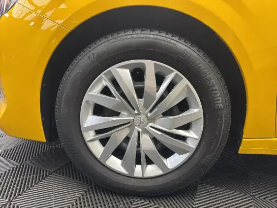 PEUGEOT 208 BUSINESS R II - voiture d'occasion - Photo 20