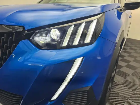 PEUGEOT 2008 II - voiture d'occasion - Photo 21