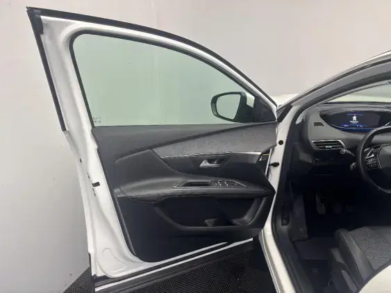 PEUGEOT 3008 II - voiture d'occasion - Photo 18