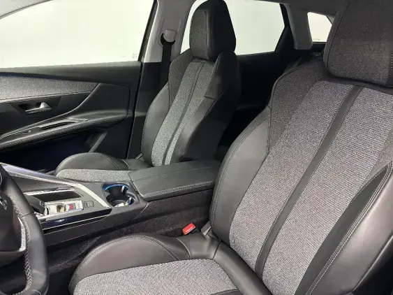 PEUGEOT 3008 II - voiture d'occasion - Photo 18