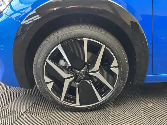 PEUGEOT 208 II - voiture d'occasion - Photo 22