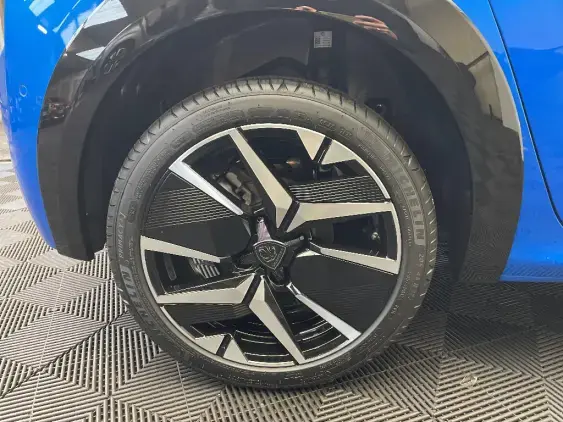 PEUGEOT 208 II - voiture d'occasion - Photo 24