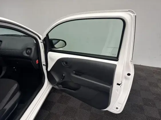 PEUGEOT 108 - voiture d'occasion - Photo 16