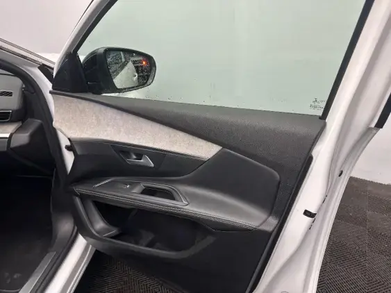 PEUGEOT 5008 II - voiture d'occasion - Photo 17