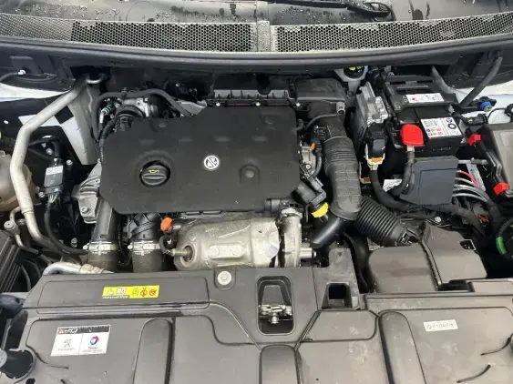 PEUGEOT 5008 II - voiture d'occasion - Photo 18