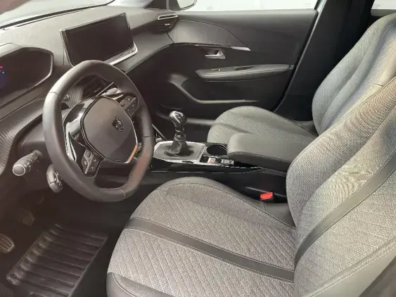 PEUGEOT 208 II - voiture d'occasion - Photo 18