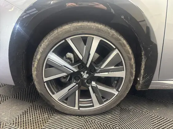 PEUGEOT 208 BUSINESS R II - voiture d'occasion - Photo 22