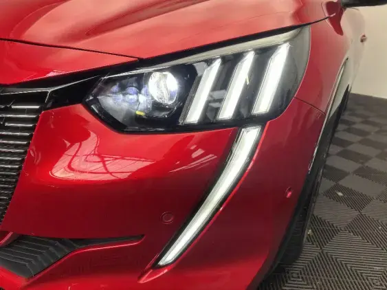 PEUGEOT 208 BUSINESS R II - voiture d'occasion - Photo 22