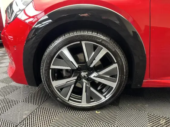 PEUGEOT 208 BUSINESS R II - voiture d'occasion - Photo 23