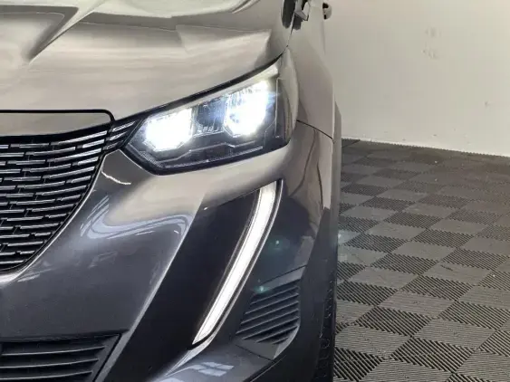 PEUGEOT 2008 II - voiture d'occasion - Photo 20