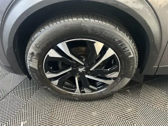 PEUGEOT 2008 II - voiture d'occasion - Photo 21