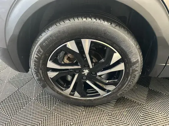 PEUGEOT 2008 II - voiture d'occasion - Photo 23