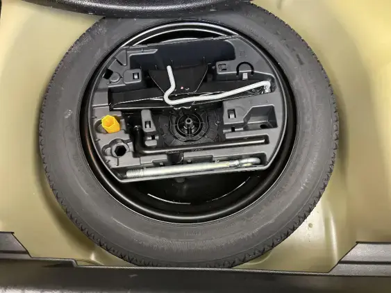 PEUGEOT 208 BUSINESS R II - voiture d'occasion - Photo 17