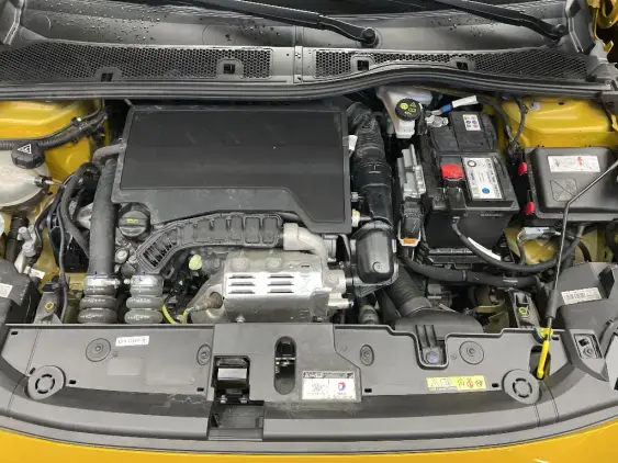 PEUGEOT 208 BUSINESS R II - voiture d'occasion - Photo 21