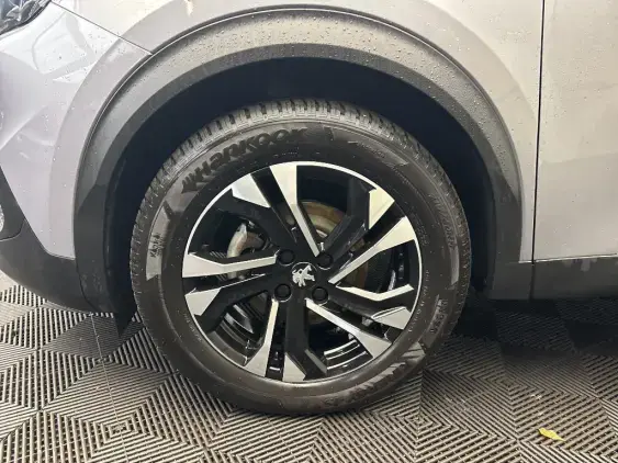 PEUGEOT 2008 II - voiture d'occasion - Photo 22