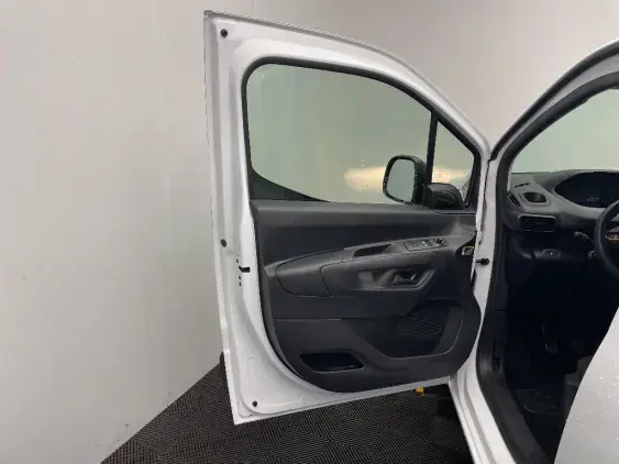 PEUGEOT PARTNER III - voiture d'occasion - Photo 15