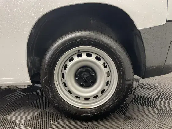 PEUGEOT PARTNER III - voiture d'occasion - Photo 20