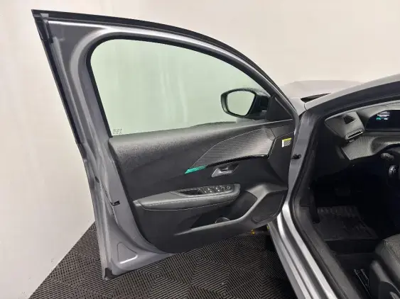 PEUGEOT 208 ELECTRIQUE II - voiture d'occasion - Photo 18