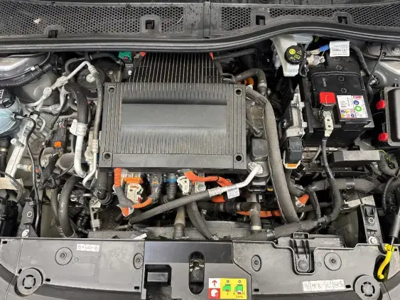 PEUGEOT 208 ELECTRIQUE II - voiture d'occasion - Photo 20