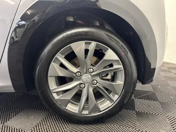 PEUGEOT 208 ELECTRIQUE II - voiture d'occasion - Photo 23