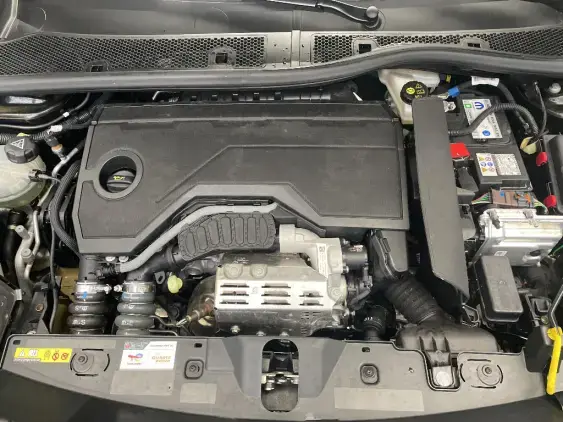 PEUGEOT 2008 II - voiture d'occasion - Photo 20