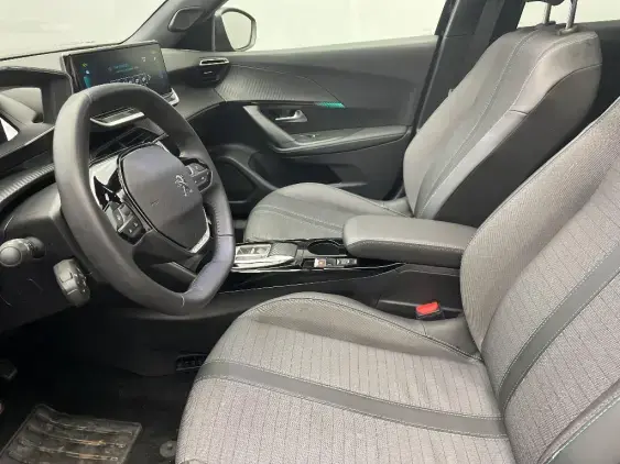 PEUGEOT 2008 ELECTRIQUE II - voiture d'occasion - Photo 18