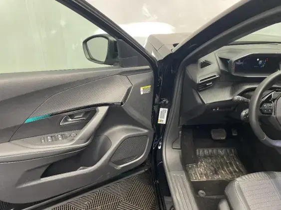 PEUGEOT 2008 ELECTRIQUE II - voiture d'occasion - Photo 19