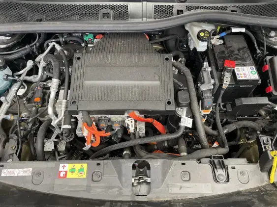 PEUGEOT 2008 ELECTRIQUE II - voiture d'occasion - Photo 21