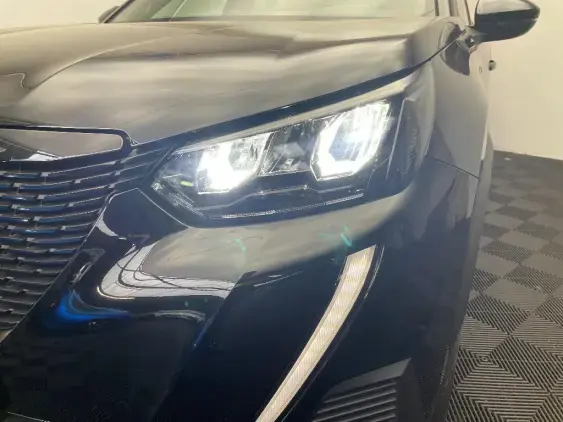 PEUGEOT 2008 ELECTRIQUE II - voiture d'occasion - Photo 22