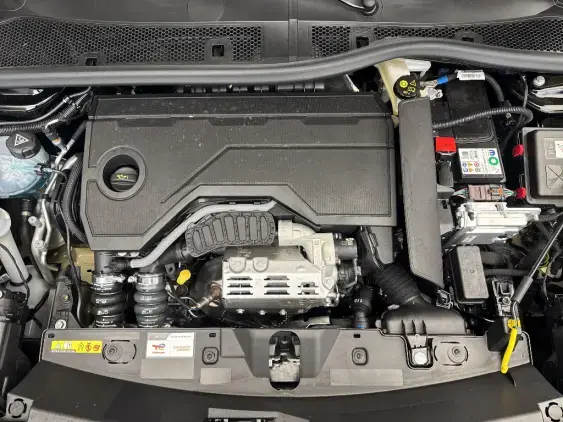 PEUGEOT 2008 II - voiture d'occasion - Photo 19