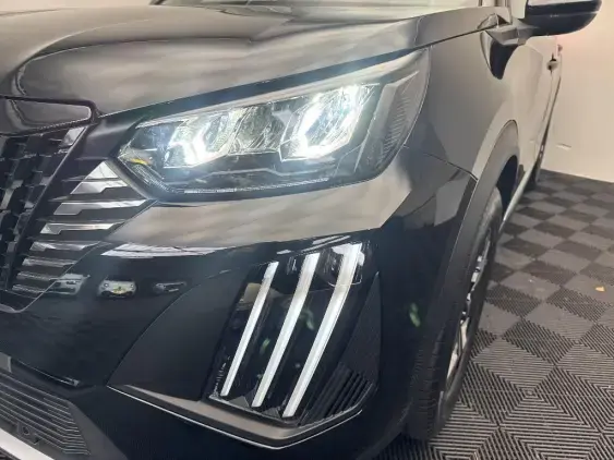 PEUGEOT 2008 II - voiture d'occasion - Photo 20