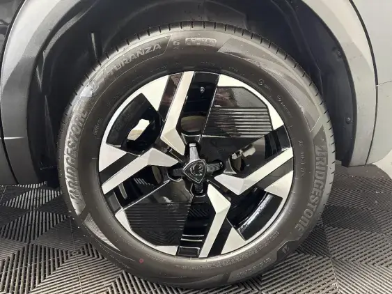 PEUGEOT 2008 II - voiture d'occasion - Photo 22