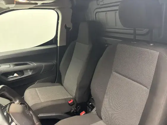 PEUGEOT PARTNER III - voiture d'occasion - Photo 15