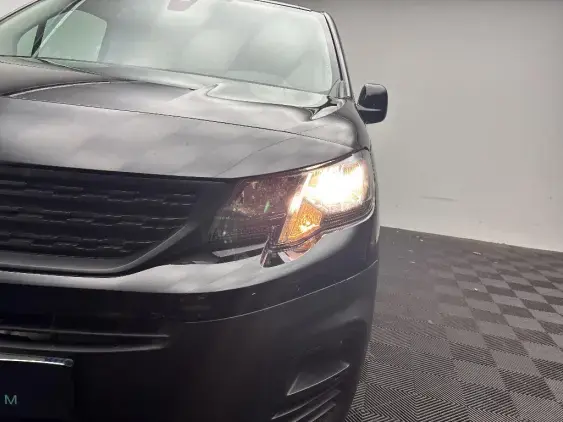 PEUGEOT PARTNER III - voiture d'occasion - Photo 19