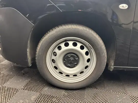 PEUGEOT PARTNER III - voiture d'occasion - Photo 20