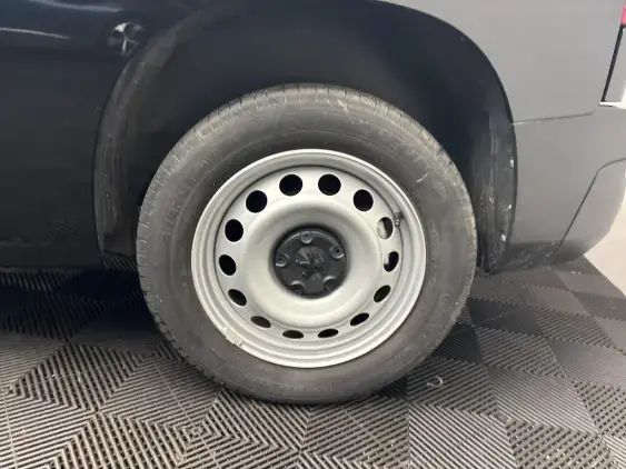 PEUGEOT PARTNER III - voiture d'occasion - Photo 21