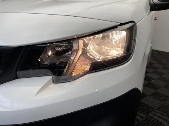 PEUGEOT PARTNER III - voiture d'occasion - Photo 19