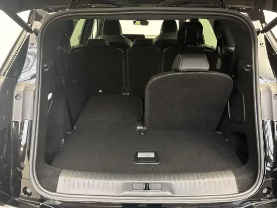PEUGEOT 5008 ELECTRIQUE III - voiture d'occasion - Photo 16