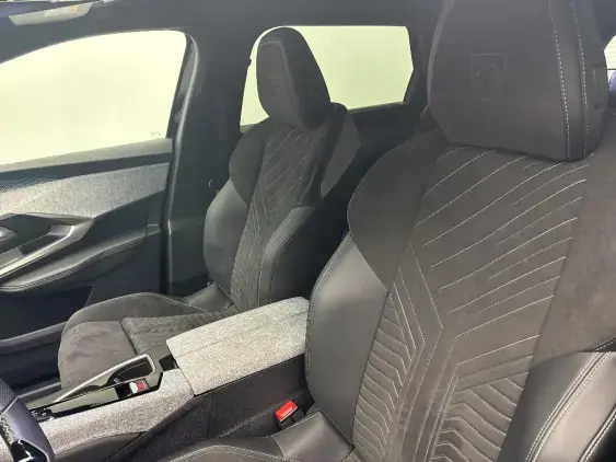 PEUGEOT 5008 ELECTRIQUE III - voiture d'occasion - Photo 17