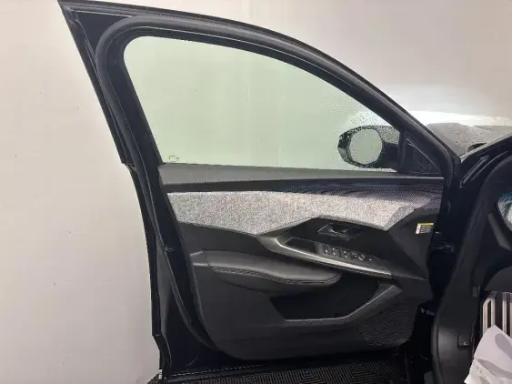 PEUGEOT 5008 ELECTRIQUE III - voiture d'occasion - Photo 18