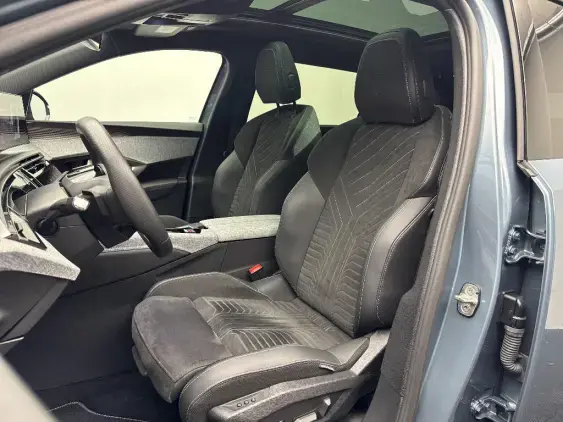 PEUGEOT 5008 ELECTRIQUE III - voiture d'occasion - Photo 17