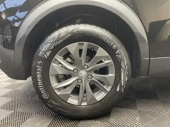 PEUGEOT 2008 II - voiture d'occasion - Photo 23