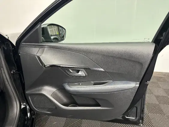 PEUGEOT 208 II - voiture d'occasion - Photo 19